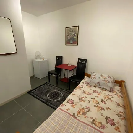 Sweet Home Antwerpen بيت شباب