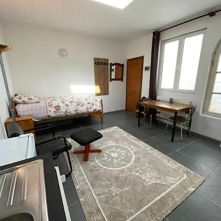 Sweet Home Antwerpen بيت شباب