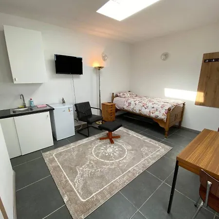 بيت شباب Sweet Home Antwerpen